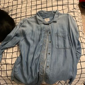 american eagle outfitters jean shirt selling for 15